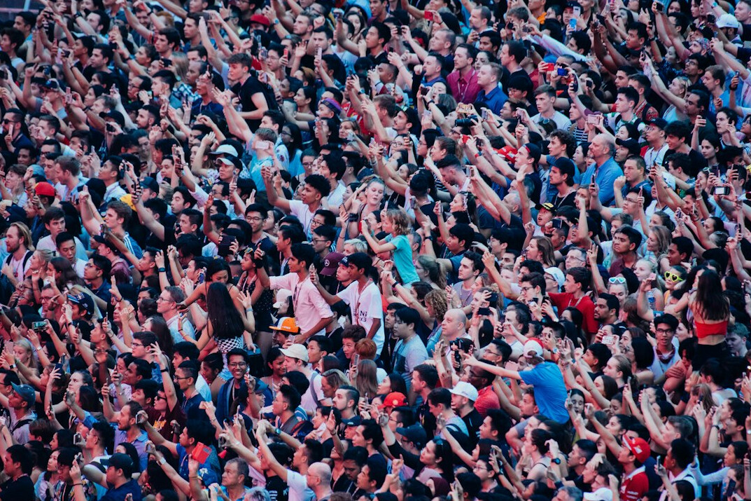 esports tournament crowd